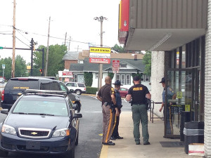 Police investigate after armed robbery at Dollar General on Kirkwood Highway. (Photo: Delaware Free News)