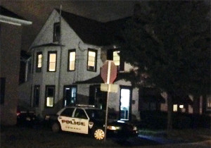 Newark police investigate home invasion robbery on East Cleveland Avenue early today. (Photo: Delaware Free News)