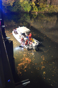 Divers search the Brandywine near 16th Street bridge. (Photo: Delaware Free News)