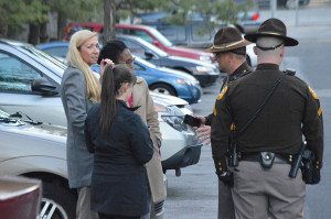 County police notified residents they had to leave. (Photo: Delaware Free News)