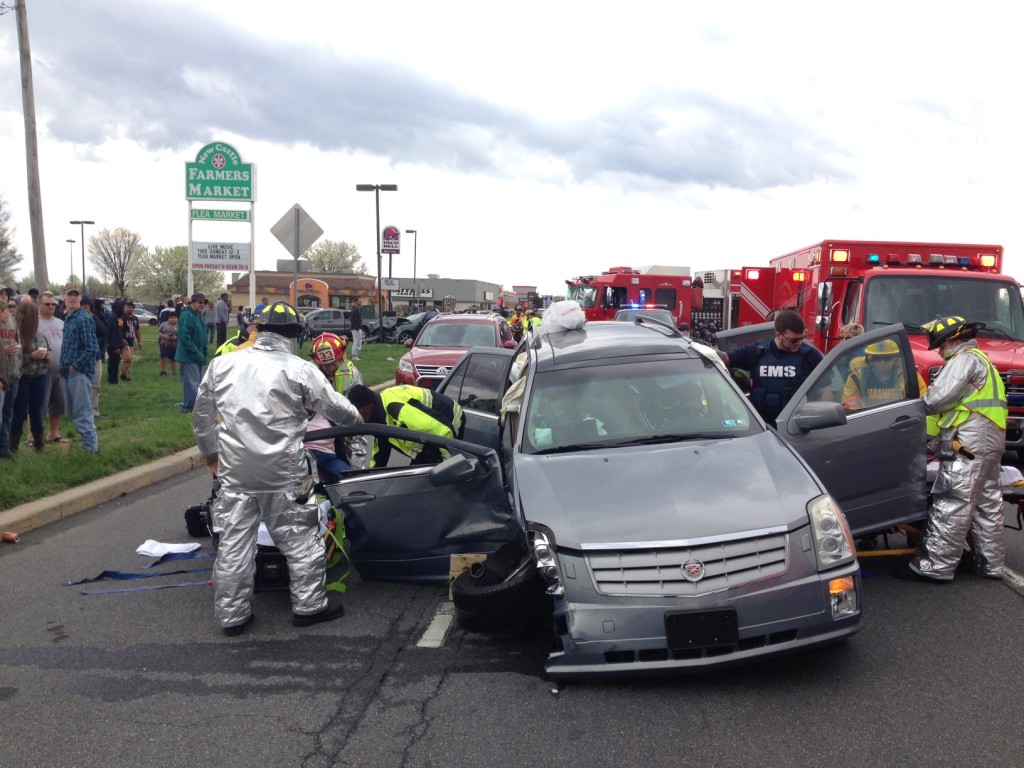 Crash on U.S. 13 in front of Airport Plaza (Photo: Delaware Free News)