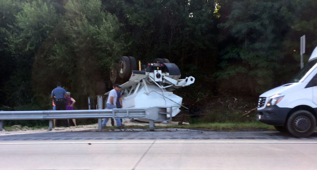 Southern States tanker truck overturned on northbound Route 1 approaching the split with U.S. 13. (Photo: Delaware Free News)