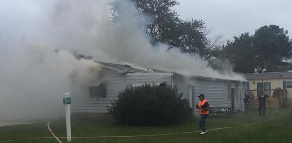 Fire on Sussex Lane in Mariner's Cove community (Photo: Indian River Volunteer Fire Company)