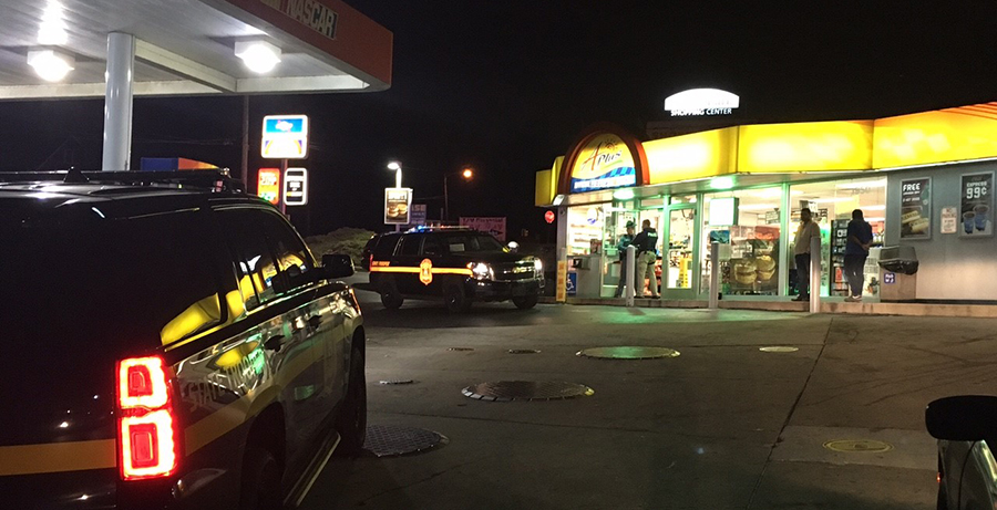 Troopers investigate robbery at A+ Mini Mart, 1950 Maryland Ave. (Photo: Delaware Free News)