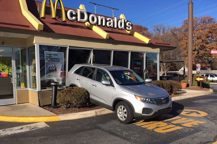 SUV crashed into wall at McDonald's Restaurant on Stanton Ogletown Road. (Photo: Delaware Free News)