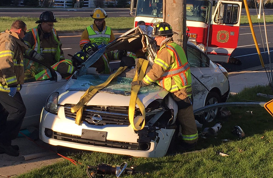 Car crashed into pole along westbound Naamans Road at Brandywine Town Center. (Photo: Delaware Free News)