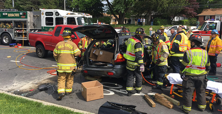 A station wagon and pickup truck collided on Capitol Trail (Route 2) at Pike Creek Road. (Photo: Delaware Free News)