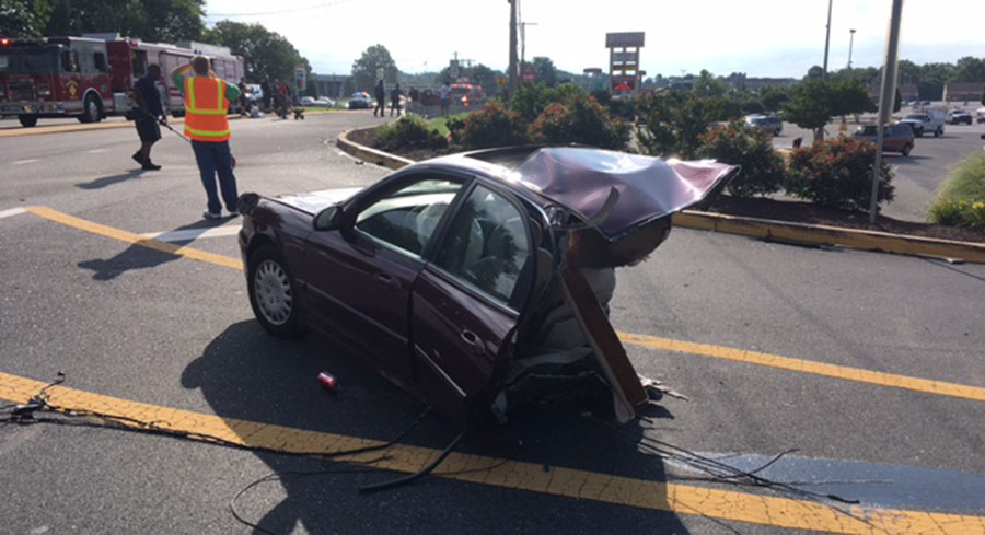 Two vehicles collided on Chapman Road at University Plaza shopping center. (Photo: Delaware Free News)