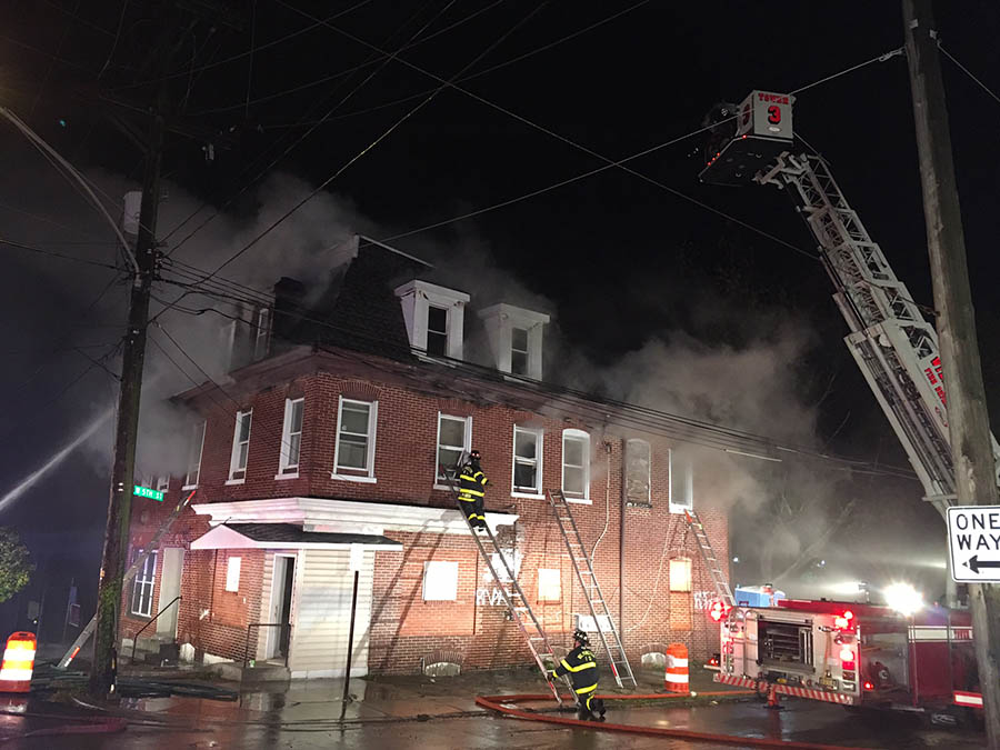 Wilmington firefighters battled blaze in three-story building at Fifth and Dupont streets about 8 p.m. Tuesday. (Photo: Delaware Free News)