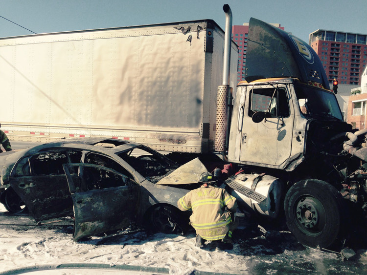 Accident scene at Walnut and A streets in Wilmington (Photo: DFN)